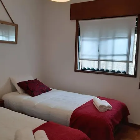 Cozy House - Close To Metro, Wine Cellars - Host8 *